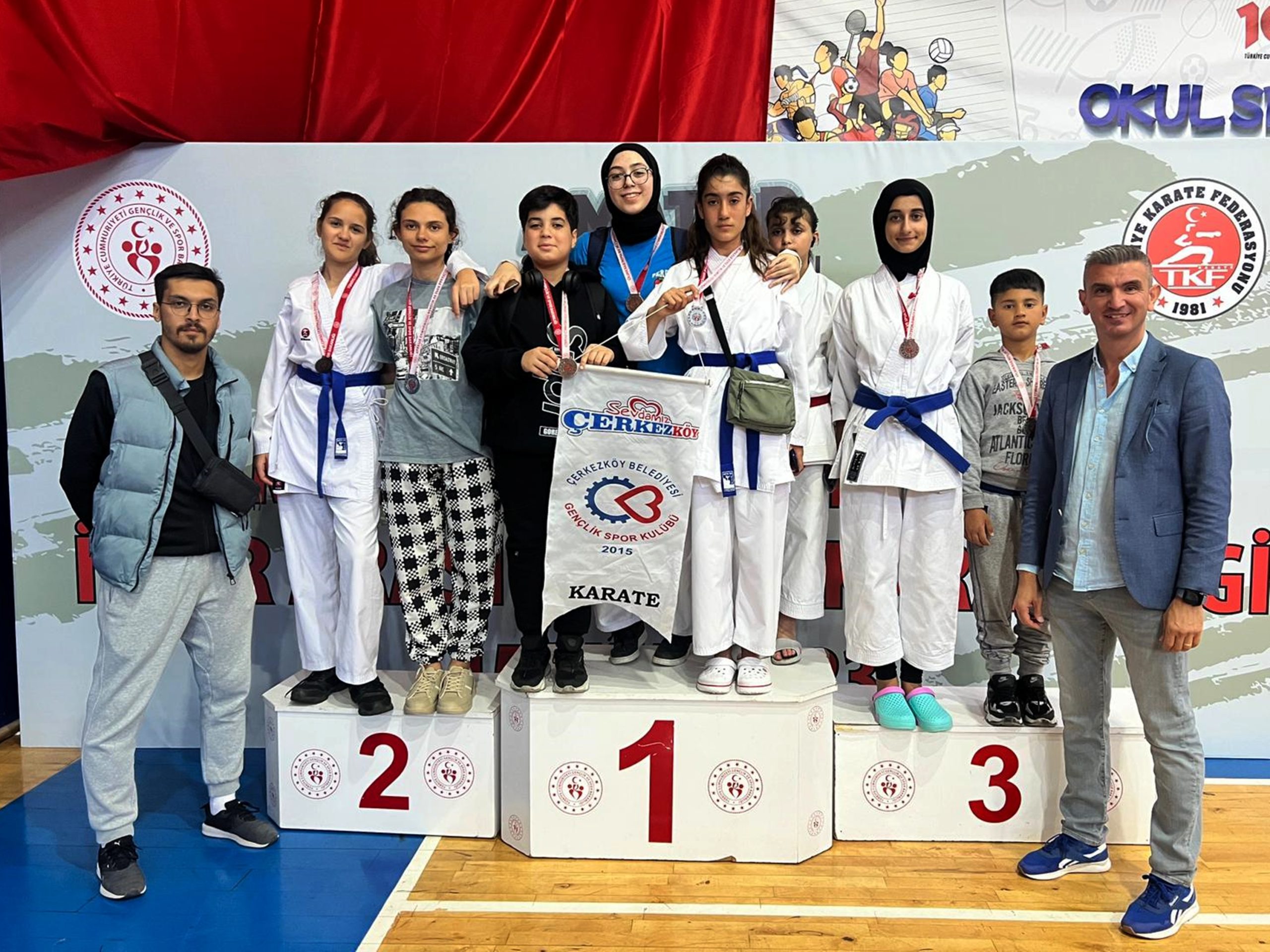 Çerkezköy Karete Takımından Üstün Başarı Çerkezköy Belediyesi Gençlik ve Spor Kulübü Karate Takımımız, Kırklareli’nde Amatör