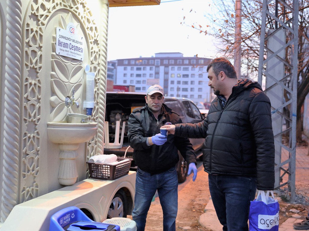 Çerkezköy Belediyesi Mobil İkram Çeşmesi Kızılpınar Atatürk Mahallesi Kahveler Durağı’nda