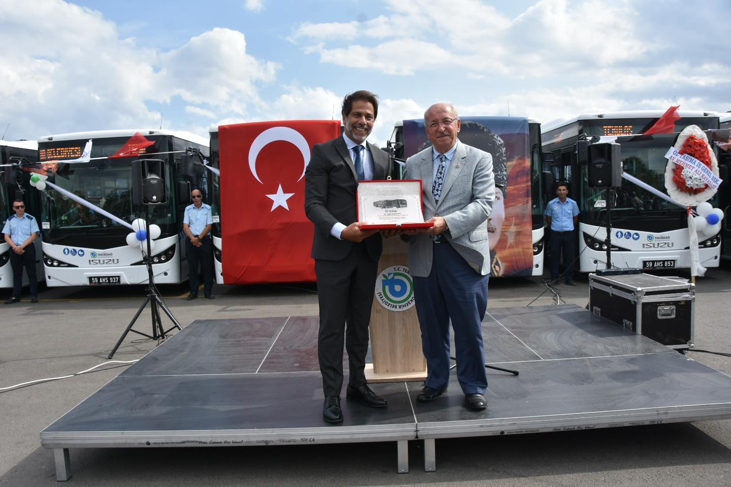 Tekirdağ Büyükşehir Belediyesi’nin araç filosuna kattığı 25 adet otobüsün hizmete