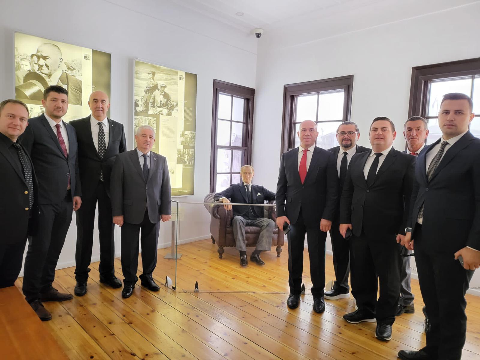 Süleymanpaşa Belediyesi, her 10 Kasım’da olduğu gibi bu yıl da