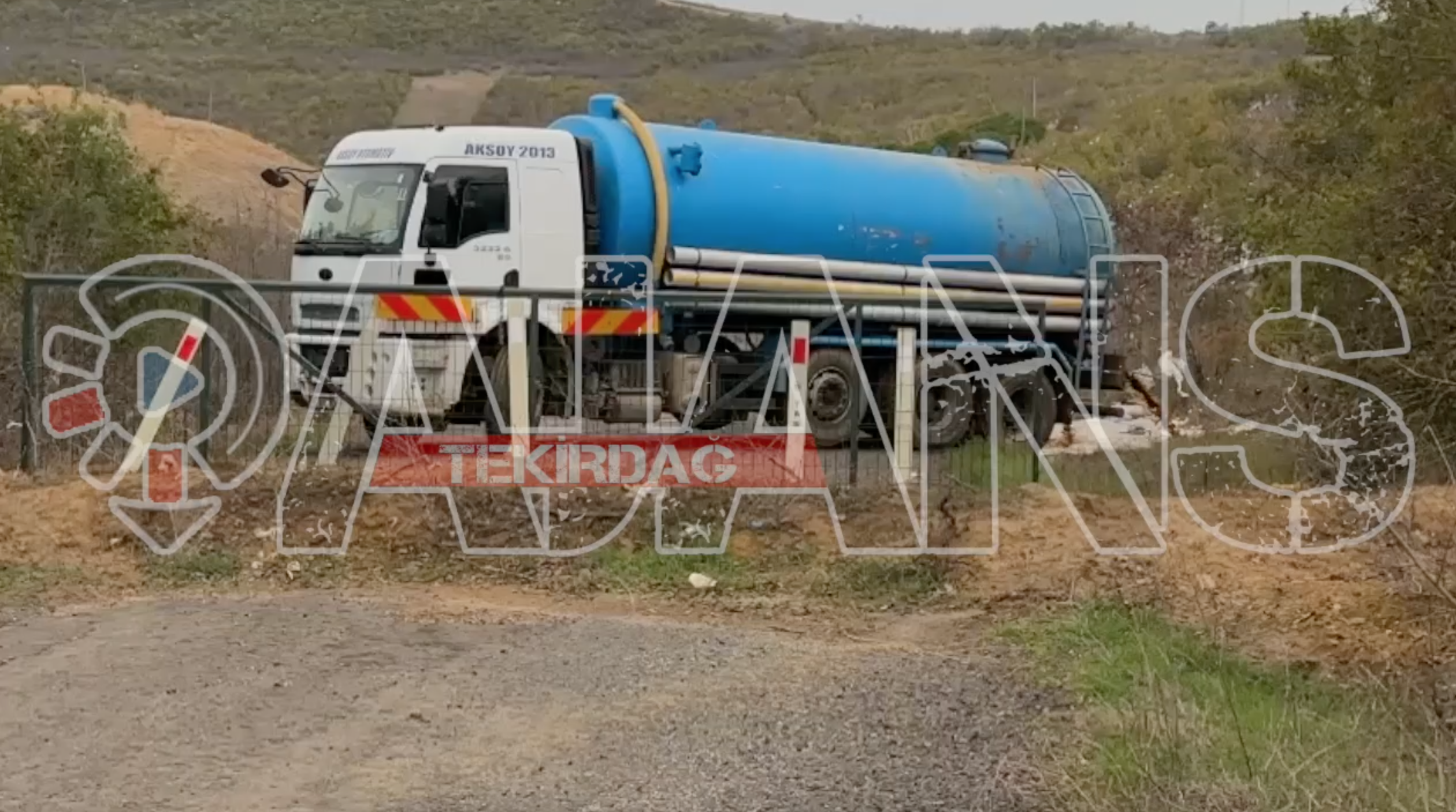 Tekirdağ'ın Süleymanpaşa ilçesine bağlı Demirli mahallesinde bir vidanjör ile araziye