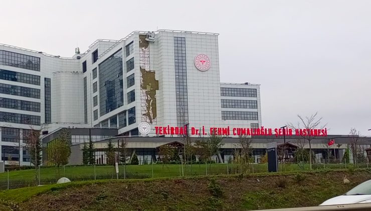 Tekirdağ İsmail Fehmi Cumalıoğlu Şehir Hastanesi’nde şiddetli fırtına hasara neden