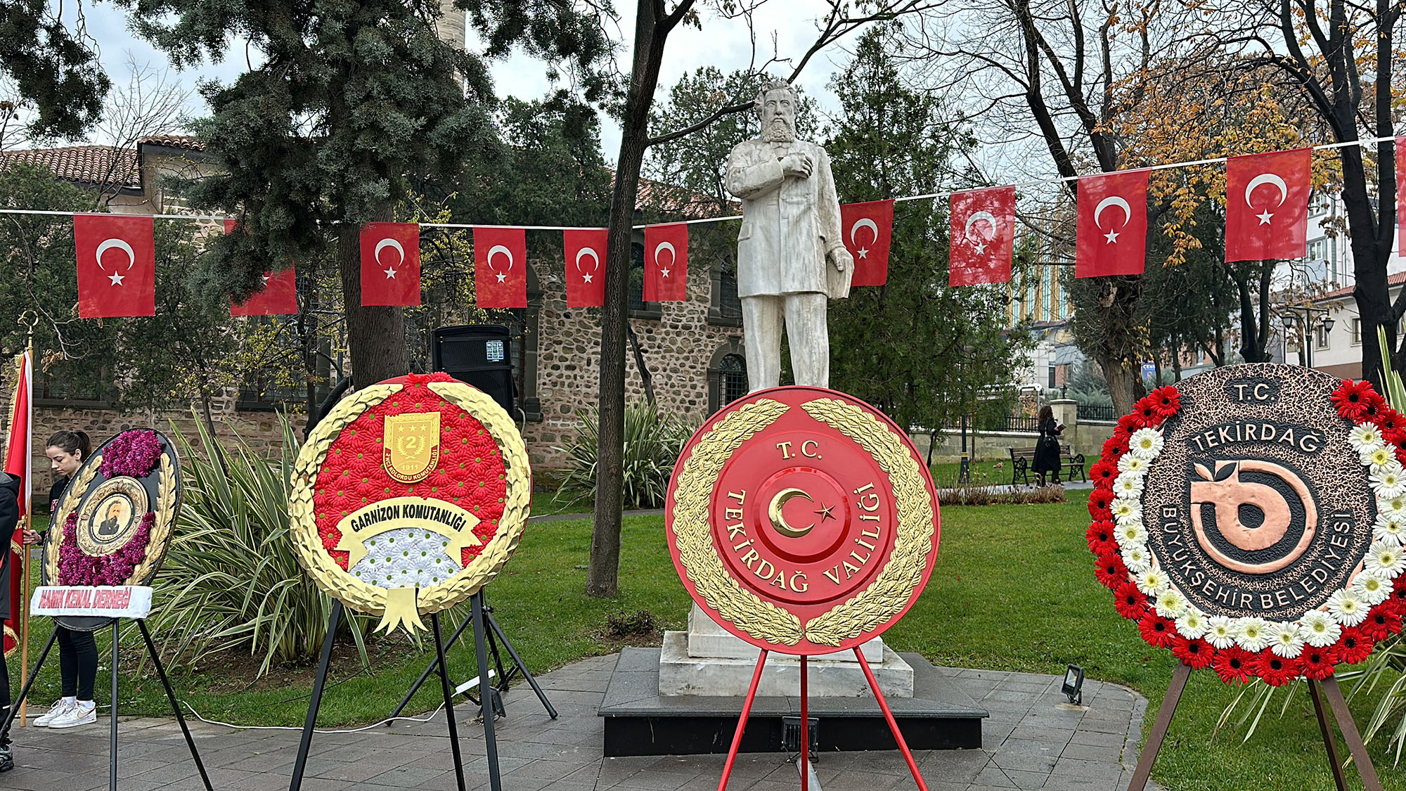 Vatan ve Hurriyet Şairi Namık Kemal’in Doğumunun 183. Yıldönümü nedeniyle,