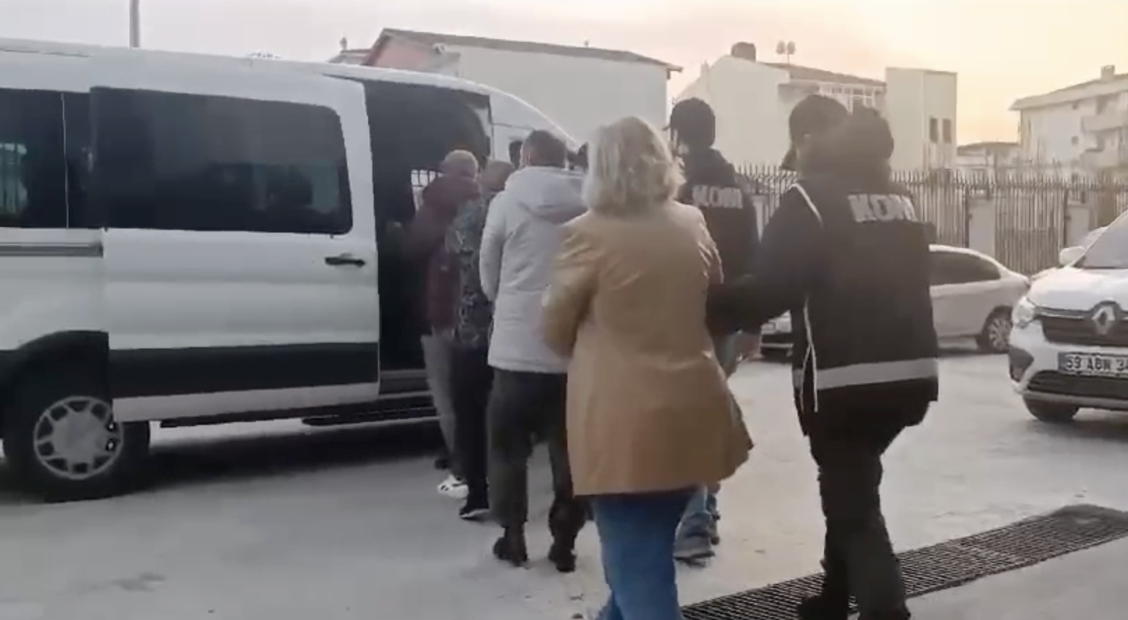 Tekirdağ İl Emniyet Müdürlüğü tarafından yapılan, Tekirdağ merkezli 3 ilde