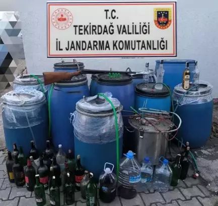 Tekirdağ’ın Şarköy ve Muratlı ilçelerinde jandarmanın düzenlediği operasyonlarda 1780 litre