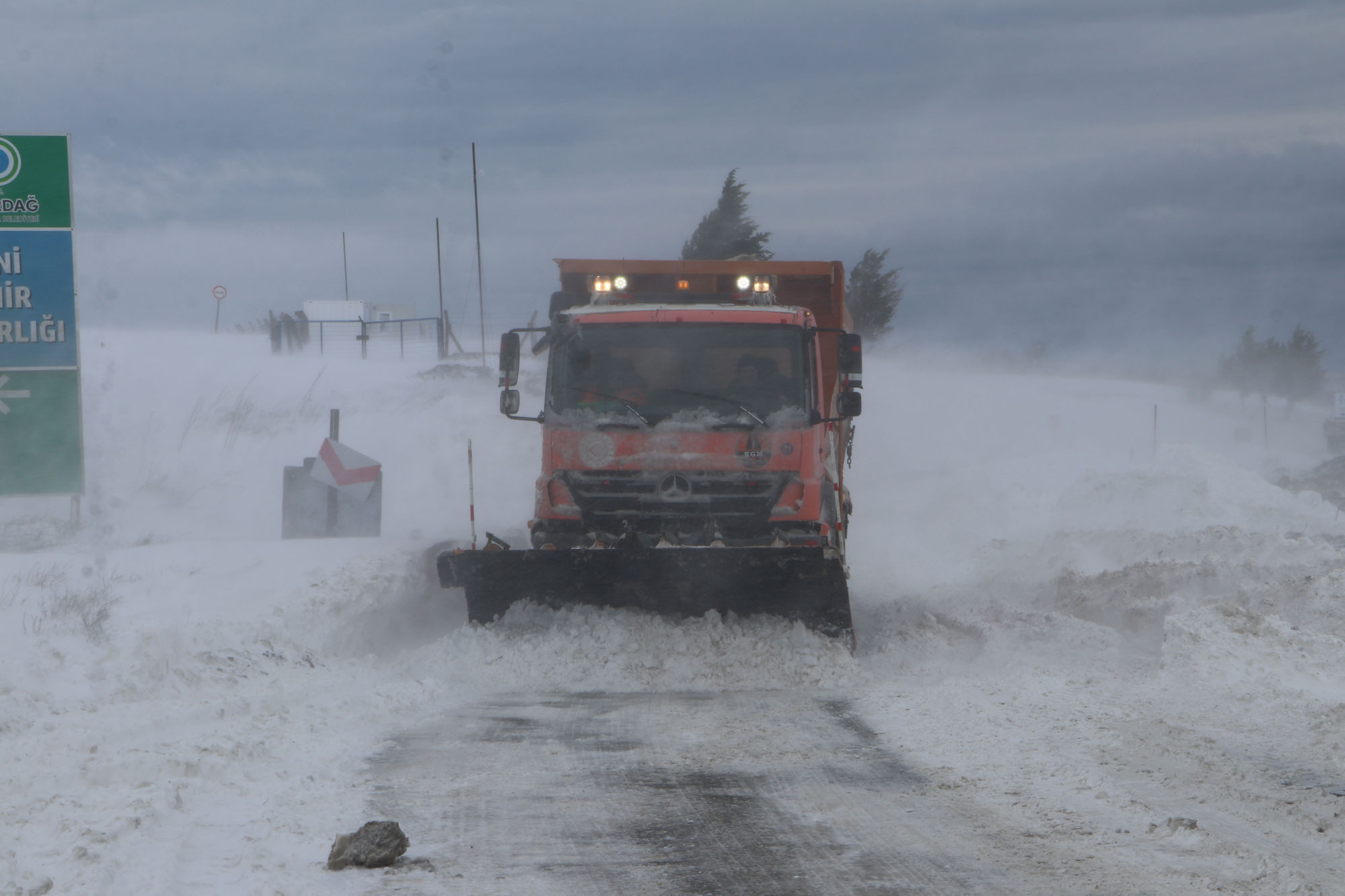 Tekirdağ’da dün sabah saatlerinde etkili olan kar yağışının gece boyunca