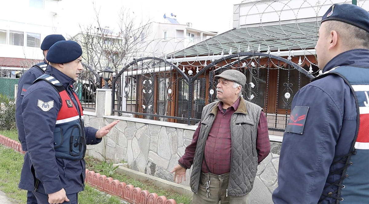 Tekirdağ Jandarma Komutanlığına bağlı motosiklet timleri ile komandolar hırsızlık olaylarına