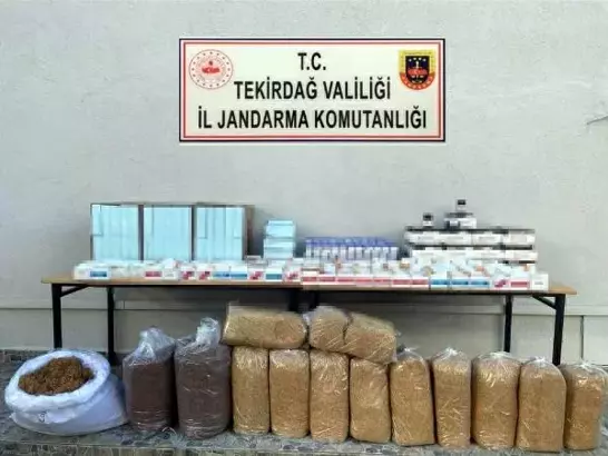 Tekirdağ'ın Hayrabolu ilçesinde 57 bin 800 makaron ele geçirildi