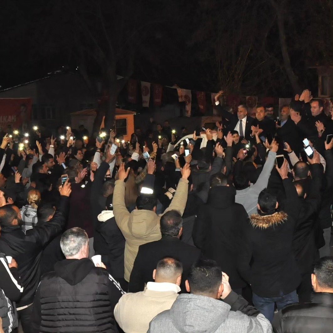 Mahalle buluşmaları çerçevesinde CHP Süleymanpaşa Belediye Başkan adayı Volkan Nallar