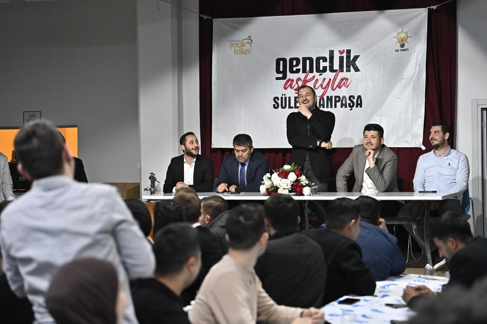 Tekirdağ Büyükşehir Belediye Başkan Adayı Cüneyt Yüksel, seçim çalışmalarına ara