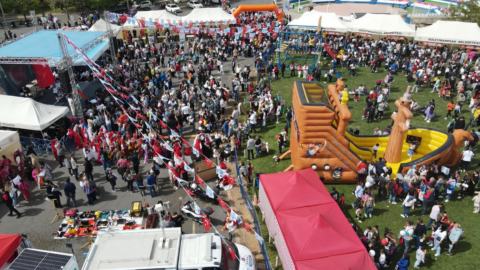 23 Nisan Ulusal Egemenlik ve Çocuk Bayramı, tüm yurtta ve