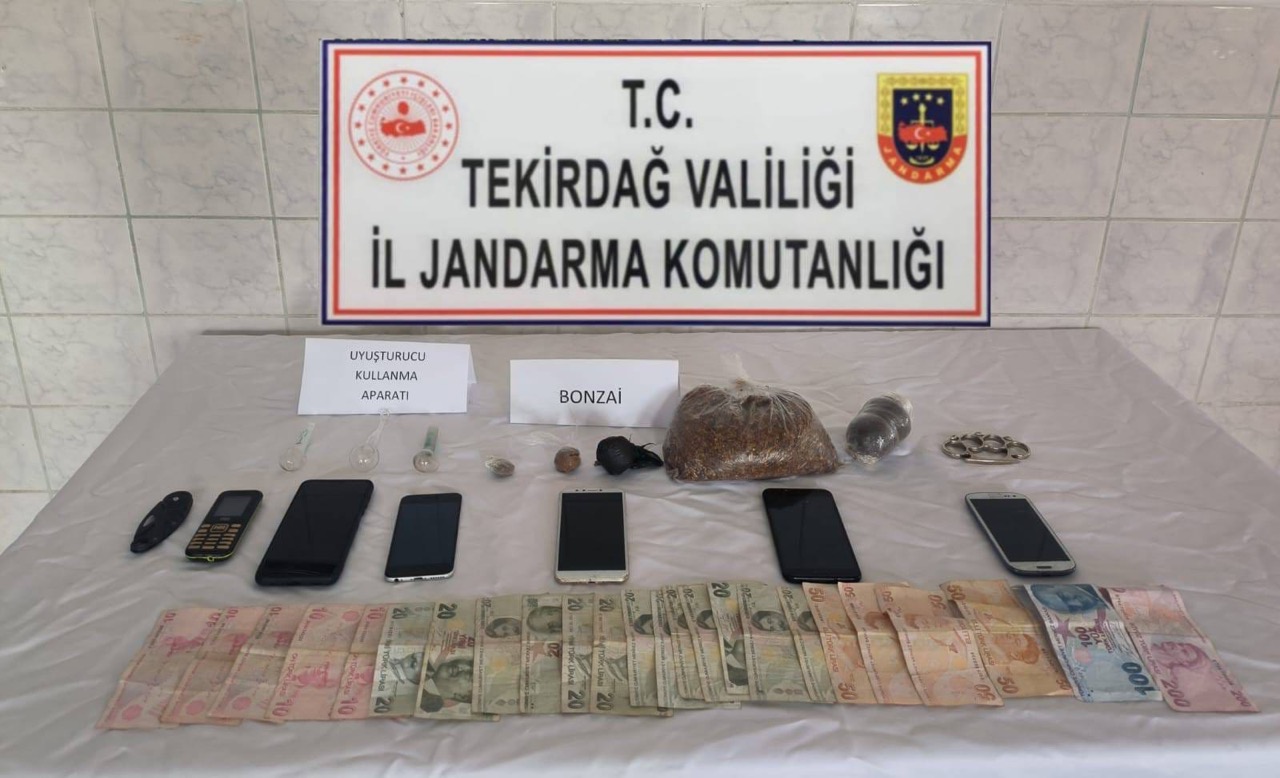 Tekirdağ İl Jandarma Komutanlığı ekipleri tarafından yapılan uyuşturucu operasyonunda 6