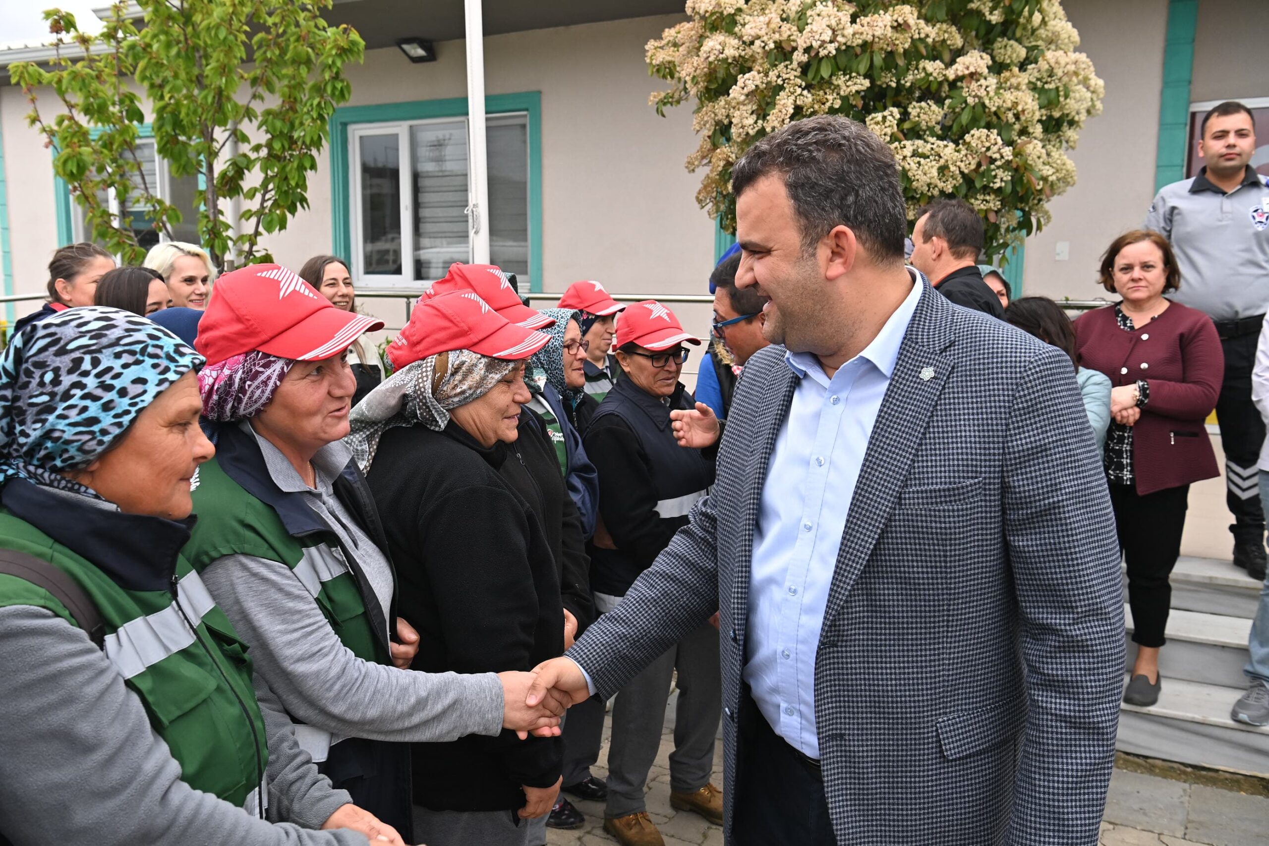 Süleymanpaşa Belediye Başkanı Volkan Nallar, 1 Mayıs Emek ve Dayanışma