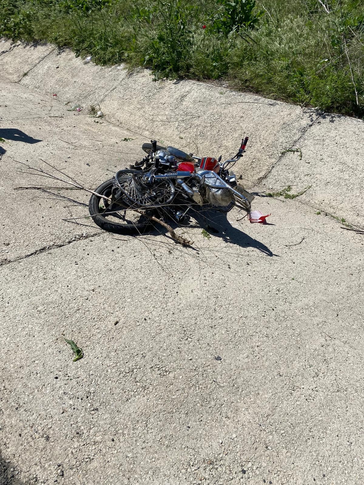 Tekirdağ’da aynı yöne giden iki motosikletin çarpıştığı kazada, sürücüler yaralandı.