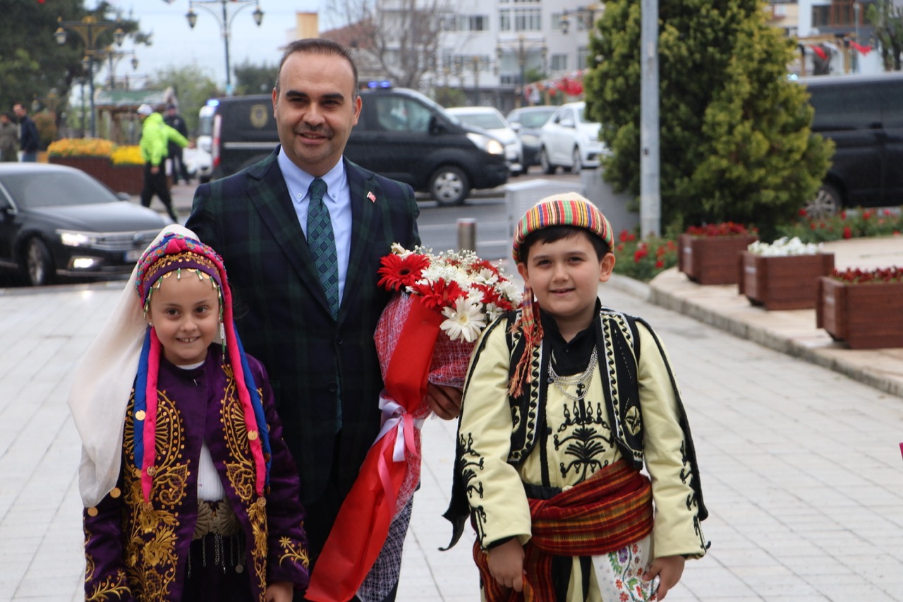 Kacır; ‘Tekirdağ’a 13 Milyarlık Kaynak Sunduk’ Sanayi ve Teknoloji Bakanı Mehmet Fatih Kacır, Tekirdağ’da gerçekleştirdiği programların
