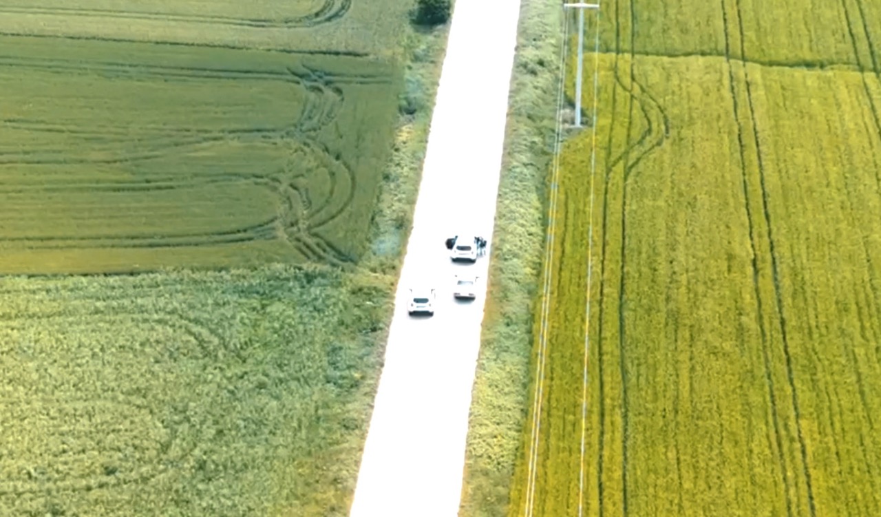 Tekirdağ İl Jandarma Komutanlığı ekiplerinin çalıntı aracı yakalaması hem havadan