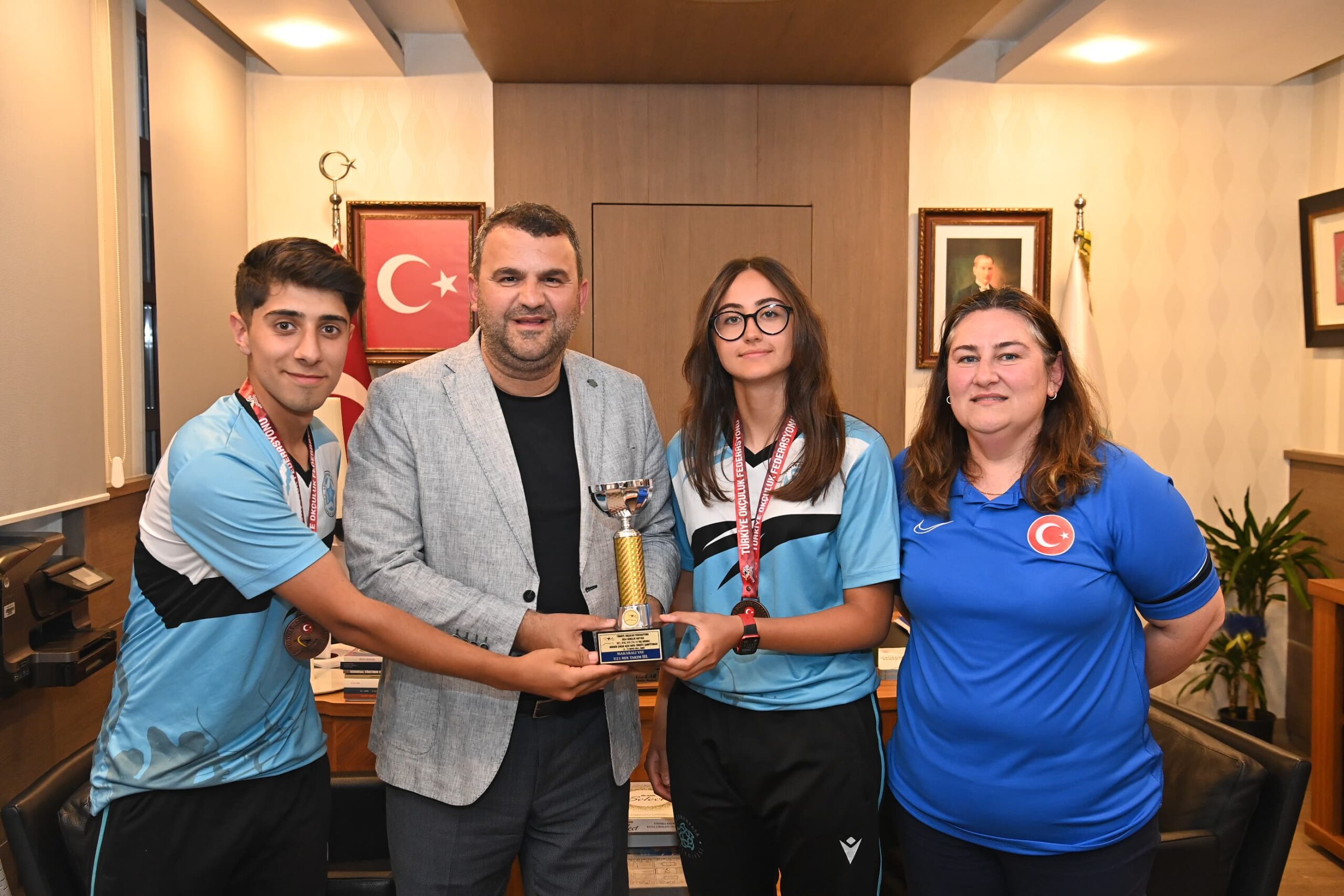 Süleymanpaşa Belediyesi, gençleri zararlı alışkanlıklardan uzak tutmak, spora özendirmek ve