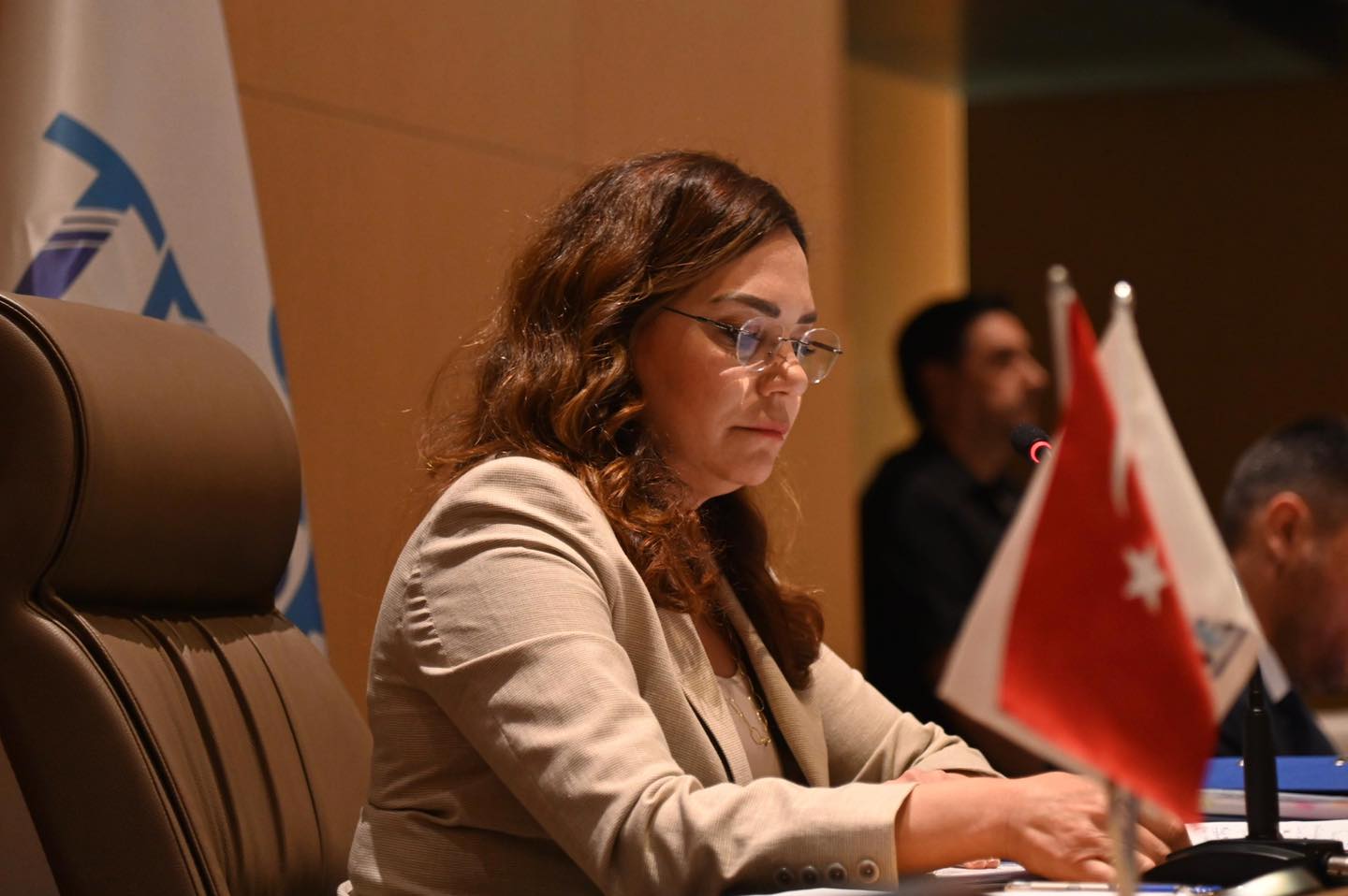 Yerel seçimler öncesi su fiyatında yüzde 50 indirim yapacağını açıklayan