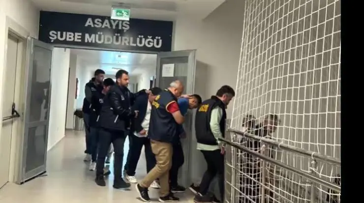 Tekirdağ’da polisin haklarında arama kararı bulunan şüphelilere yönelik düzenlediği ‘Günebakan’