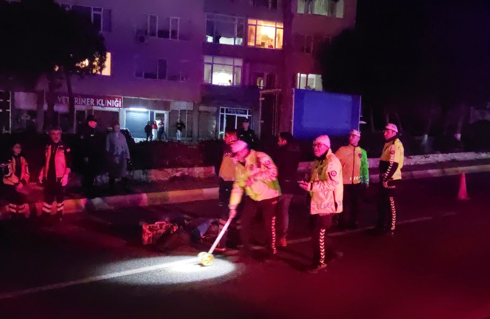 Otomobilin Çarptığı Genç Kız Hayatını Kaybetti Tekirdağ'ın Süleymanpaşa ilçesi Atatürk, Bulvarı’nda meydana gelen trafik kazasında bir