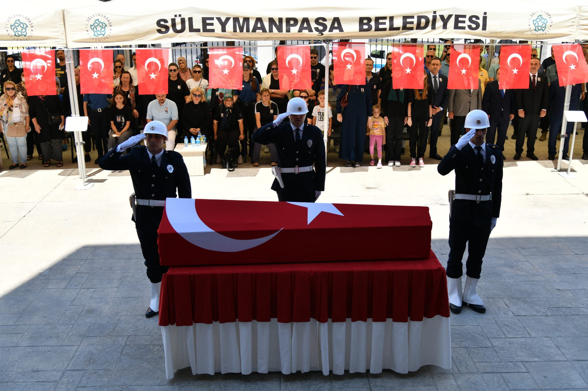 Tekirdağ İl Emniyet Müdürlüğü bünyesinde görevli polis memuru Günay Vardar(45),