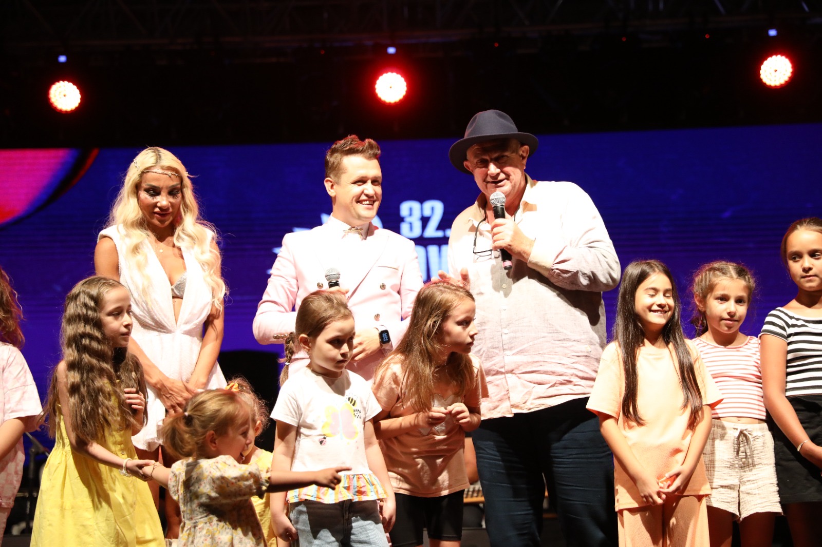 Hayrabolu Belediyesi tarafından organize edilen 32. Hayrabolu Ayçiçeği Festivali’nde tarihi