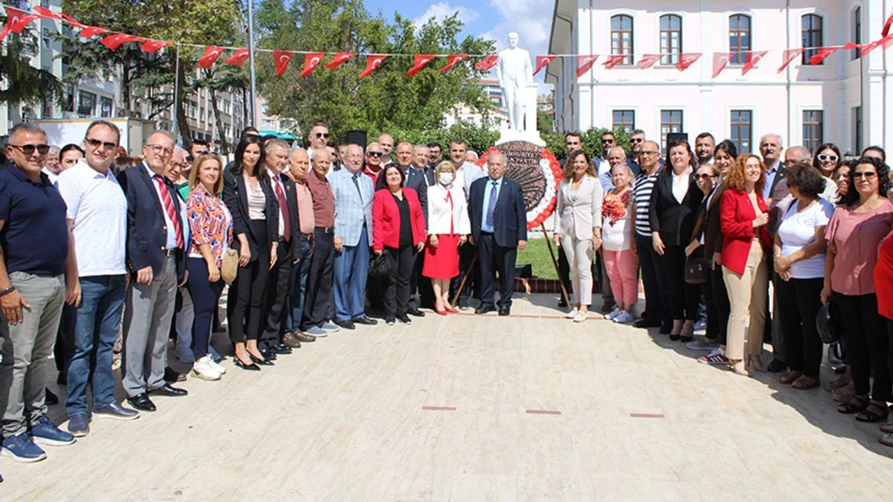 Cumhuriyet Halk Partisi’nin kuruluşunun 101. yıl dönümü dolayısıyla tüm yurtta