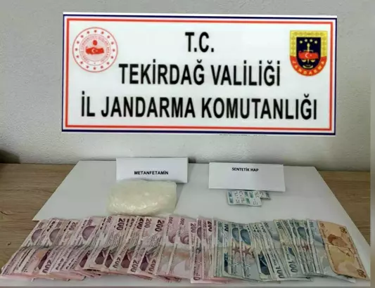  Tekirdağ'ın 3 ilçesinde jandarmanın yaptığı uygulamalarda uyuşturucu maddeler ele geçirildi,
