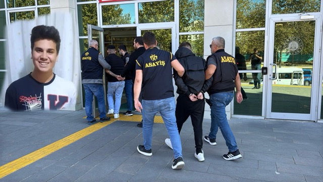 Tekirdağ’ın Süleymanpaşa ilçesinde gece saatlerinde çıkan tartışmada bıçakla yaralanan 18