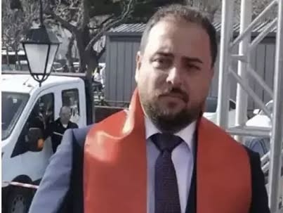 23 Eylül 2024 tarihinde silahlı saldırı sonucu ağır yaralanarak hastaneye