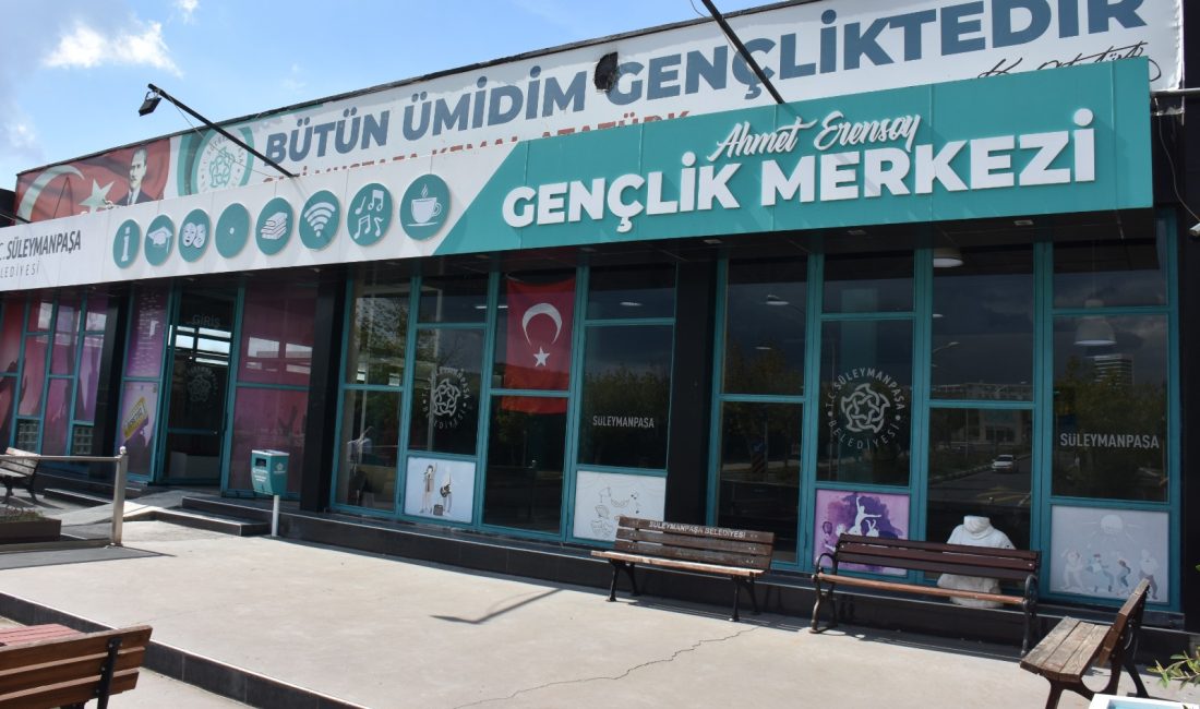 Ahmet Erensoy Gençlik Merkezi Sınav Dönemi Boyunca Öğrencilerin Hizmetinde Süleymanpaşa Belediyesi, üniversite öğrencilerinin sınav haftasında rahat ve verimli bir