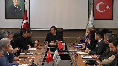 Süleymanpaşa Belediye Başkanı Volkan Nallar, başkan yardımcıları ve birim müdürleri