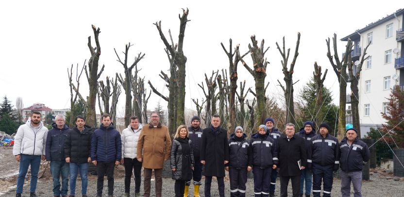 Sökülen Ağaçlarımıza Seramızda Özenle Bakıyoruz Çorlu Belediyesi, doğayı koruma ve sürdürülebilir çevre çalışmalarıyla örnek olmaya