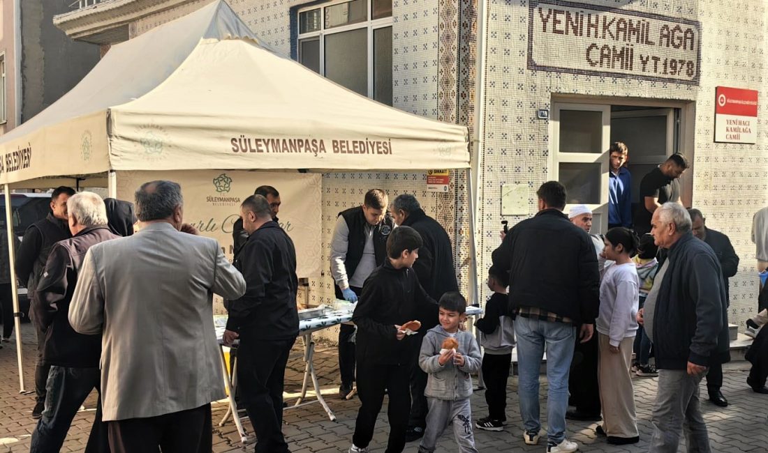 Süleymanpaşa Belediyesinden Lokma İkramı Süleymanpaşa Belediyesi, sosyal belediyecilik anlayışıyla gerçekleştirdiği etkinliklere bir yenisini daha