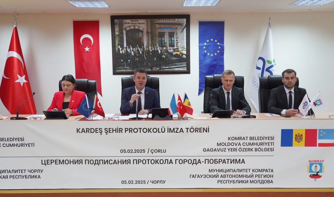Çorlu ve Komrat Arasında “Kardeş Şehir” Protokolü İmzalandı Çorlu Belediyesi ve Moldova Cumhuriyeti Gagavuzya Komrat Belediyesi arasında kardeşlik