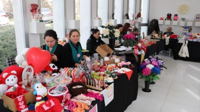 Tekirdağ Süleymanpaşa Kent Konseyi tarafından kurulan Kadın Girişimciler Pazarı'nda, kadınlar