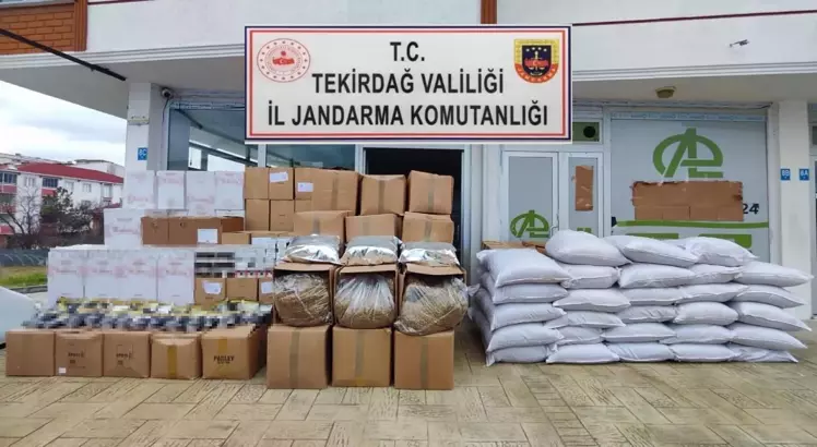 Tekirdağ’da jandarmanın düzenlediği operasyonlarda, 839 bin 630 makaron ile kaçak