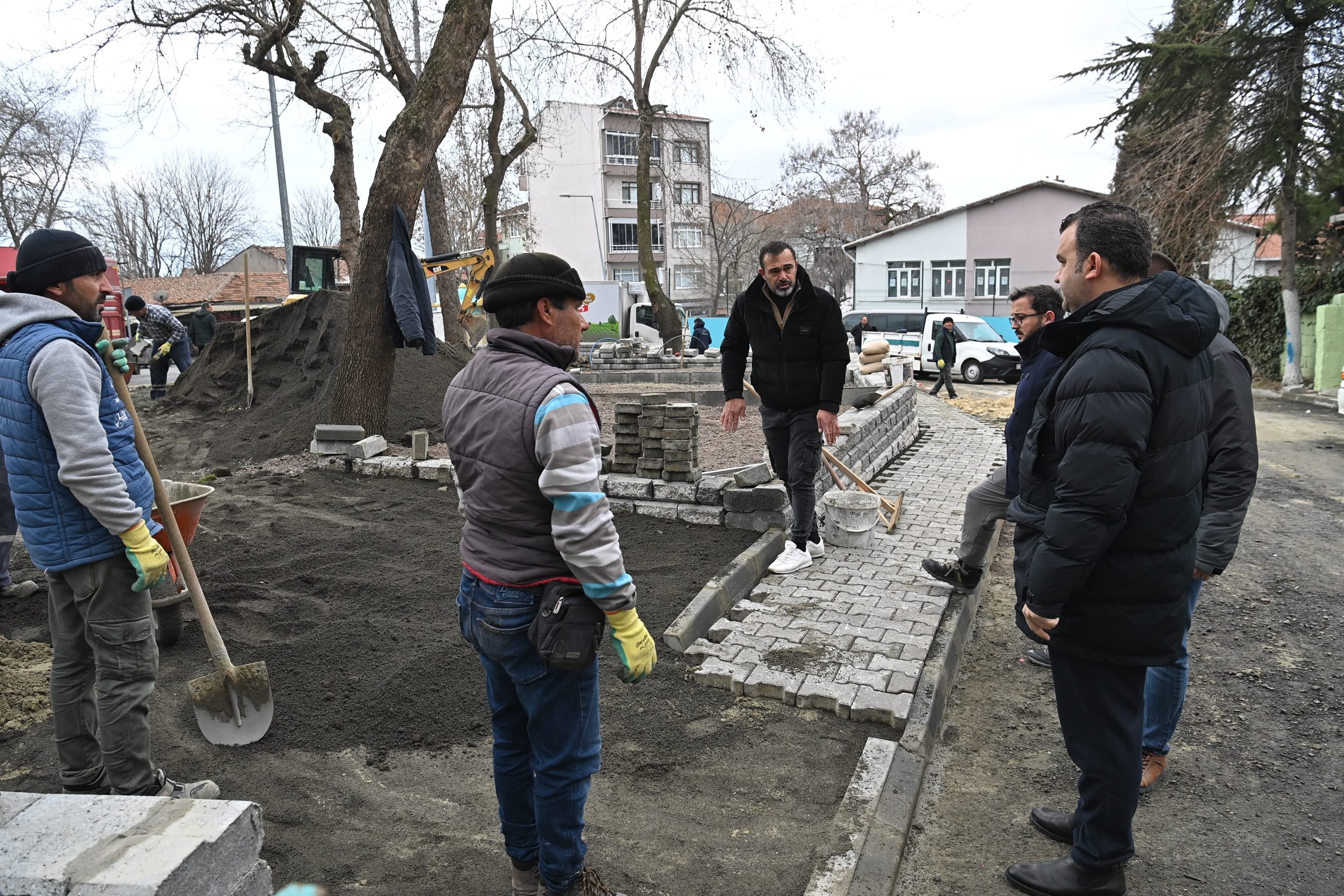 Süleymanpaşa Belediyesi, şehrin dört bir yanında yürütülen çalışmalarla ilçeye değer