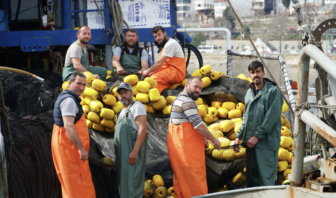 Tekirdağlı Balıkçılar Müsilaj Nedeniyle Sezonu Erken Kapattı Marmara Denizi’nde etkili olan deniz salyası (müsilaj), Tekirdağlı balıkçıların avlanmasını