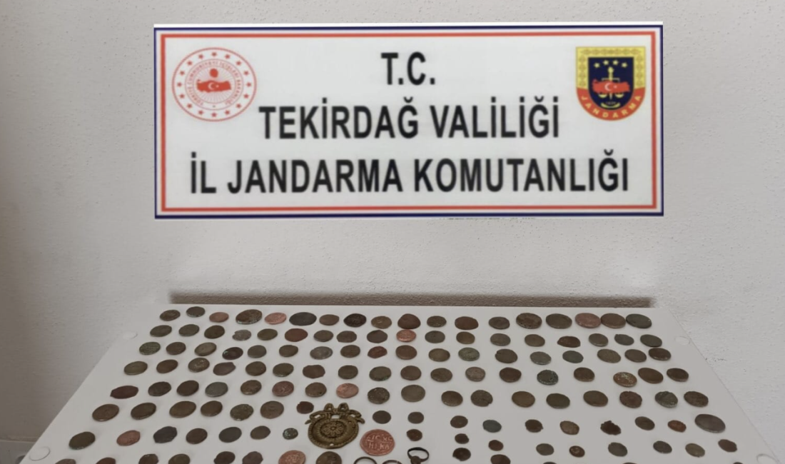 Tekirdağ’da Tarihi Eser Operasyonu Tekirdağ’da jandarma ekiplerince gerçekleştirilen operasyonda, tarihi eser niteliğinde olduğu değerlendirilen