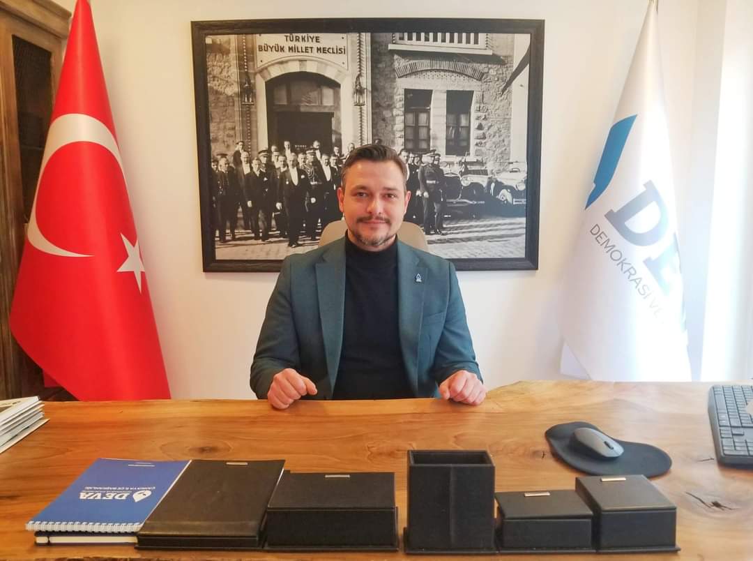 DEVA Partisi Tekirdağ İl Başkanı Ozan Varan, başta ATV ekranlarında