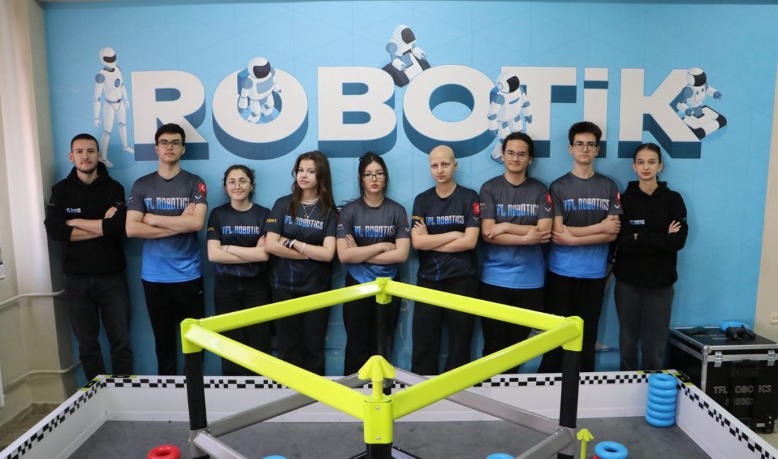 Ürettikleri Robotla ABD’de Türkiye’yi Temsil Edecekler Tekirdağ Ebru Nayim Fen Lisesi TFL Robotik takımı, ürettikleri robotla, ABD'nin