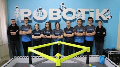 Tekirdağ Ebru Nayim Fen Lisesi TFL Robotik takımı, ürettikleri robotla, ABD'nin
