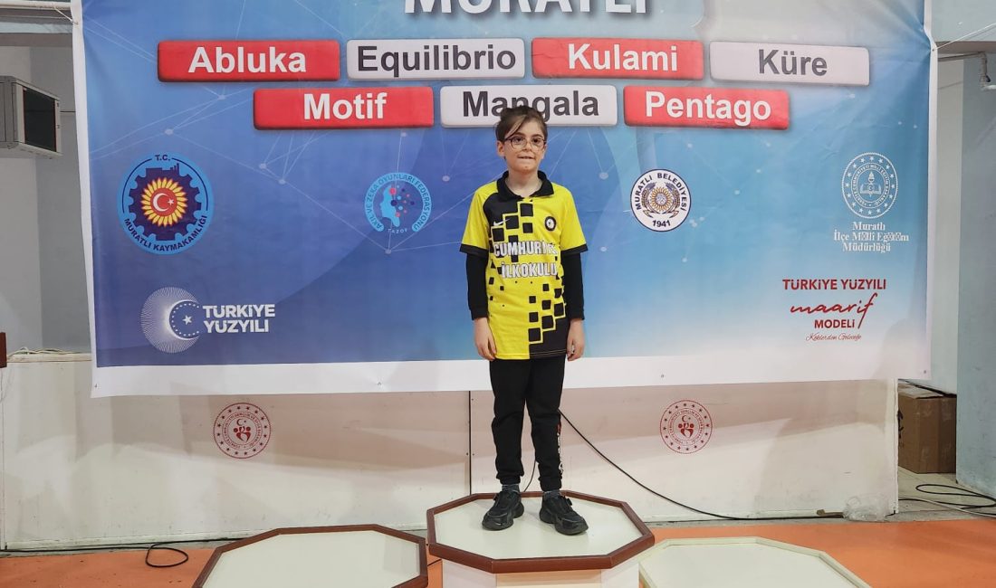 Tekirdağ'da düzenlenen Akıl ve Zeka Oyunları yarışmasında 9 yaşındaki Deniz