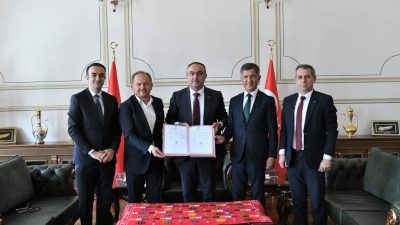 Hayırsever iş insanı Yusuf Gümüş, Tekirdağ Valisi Recep Soytürk ile