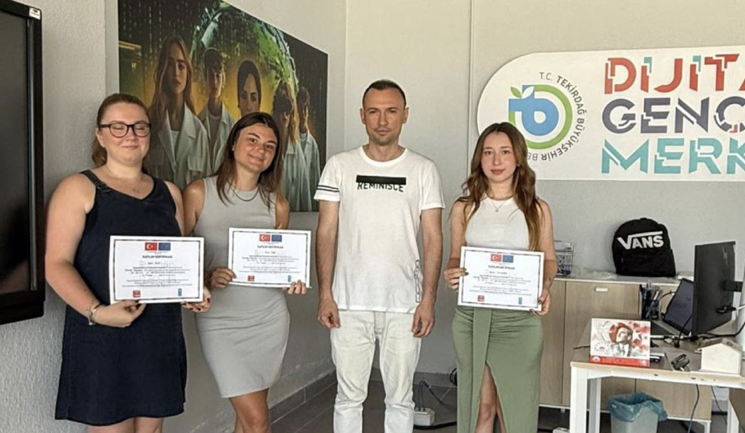 Tekirdağ Büyükşehir Belediyesi, gençleri dijital ekonomiye hazırlayan önemli bir projeyi