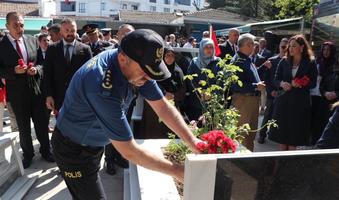 15 Temmuz Şehitlik Ziyareti İle Başladı 15 Temmuz Demokrasi ve Milli Birlik Günü nedeniyle, Tekirdağ’da şehitlik
