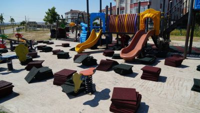 Ergene Belediye Başkanı Müge Yıldız Topak, ilçede başlatılan park yenileme