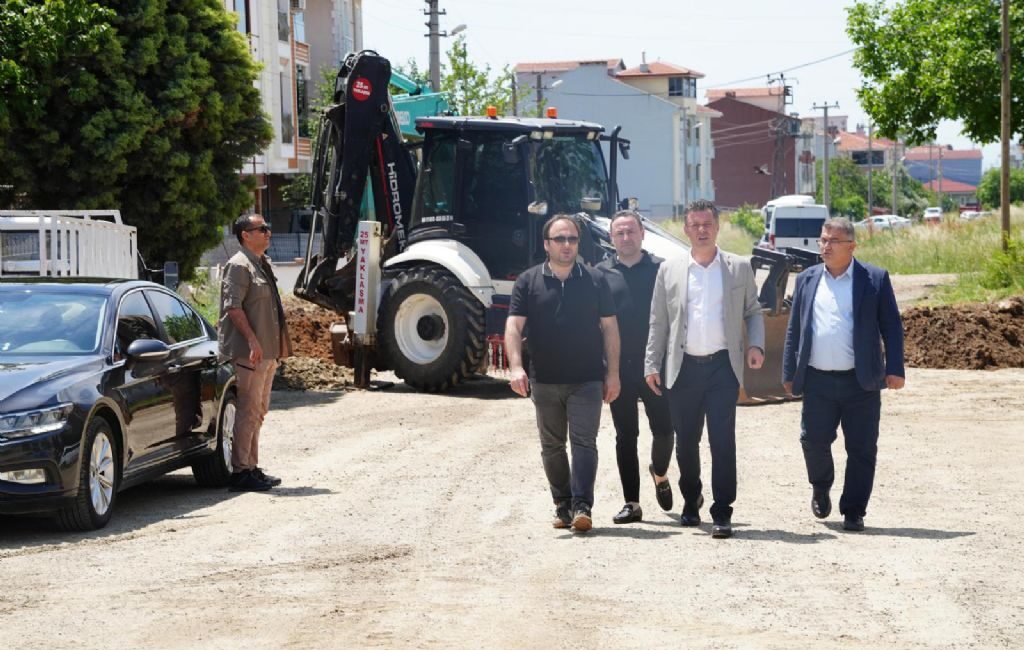 Çorlu Belediye Başkanı Ahmet Sarıkurt, kent genelinde yürütülen altyapı, üstyapı