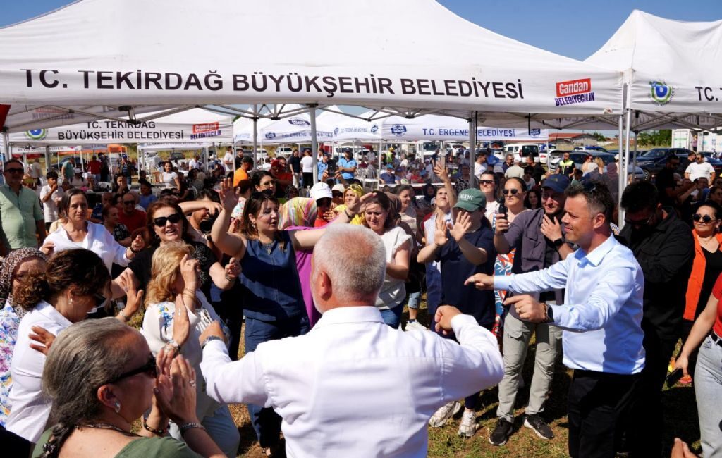 Çorlu Belediye Başkanı Ahmet Sarıkurt, baharın, bereketin ve kardeşliğin müjdecisi